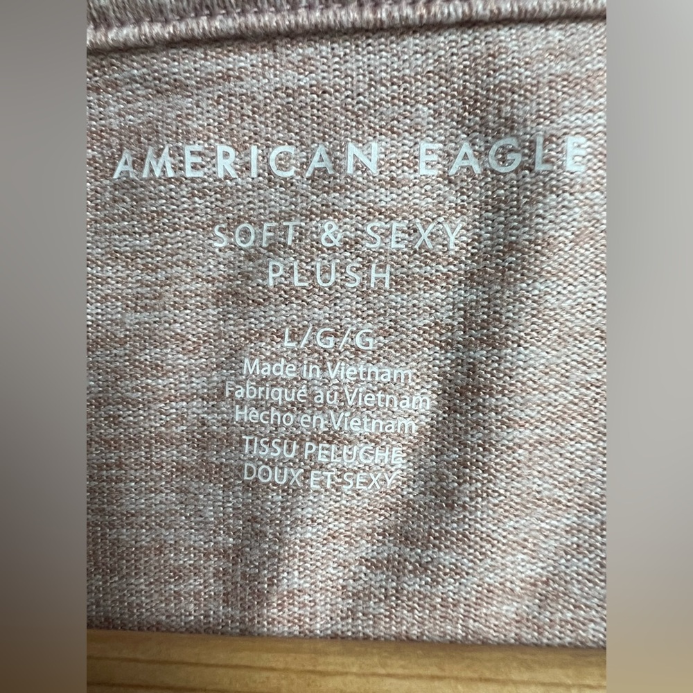 American Eagle Soft & Sexy light pink, v-neck, button-up cardigan. Size L. - Picture 6 of 7